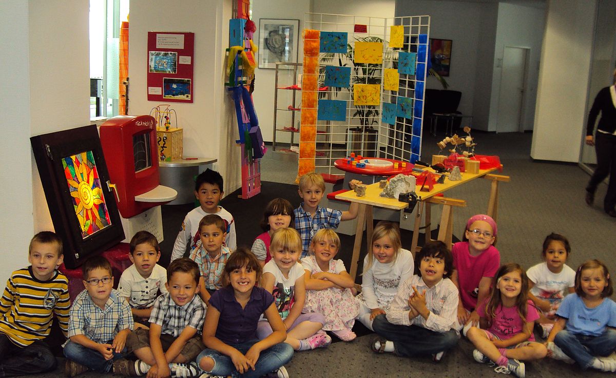 Kunst ist bunt - Nachwuchskünstler des DRK-Kindergarten Burbach stellen