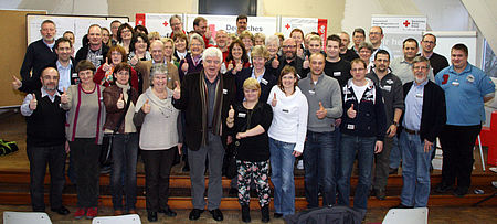 Die Teilnehmer der 1. DRK-Zukunftswerkstatt im Henry-Dunant-Haus arbeiteten gemeinsam Ideen und Visionen und Umsetzungsvorschläge zur Zukunft des DRK in Siegen-Wittgenstein aus. (Leider sind nicht alle Teilnehmer auf dem Bild)